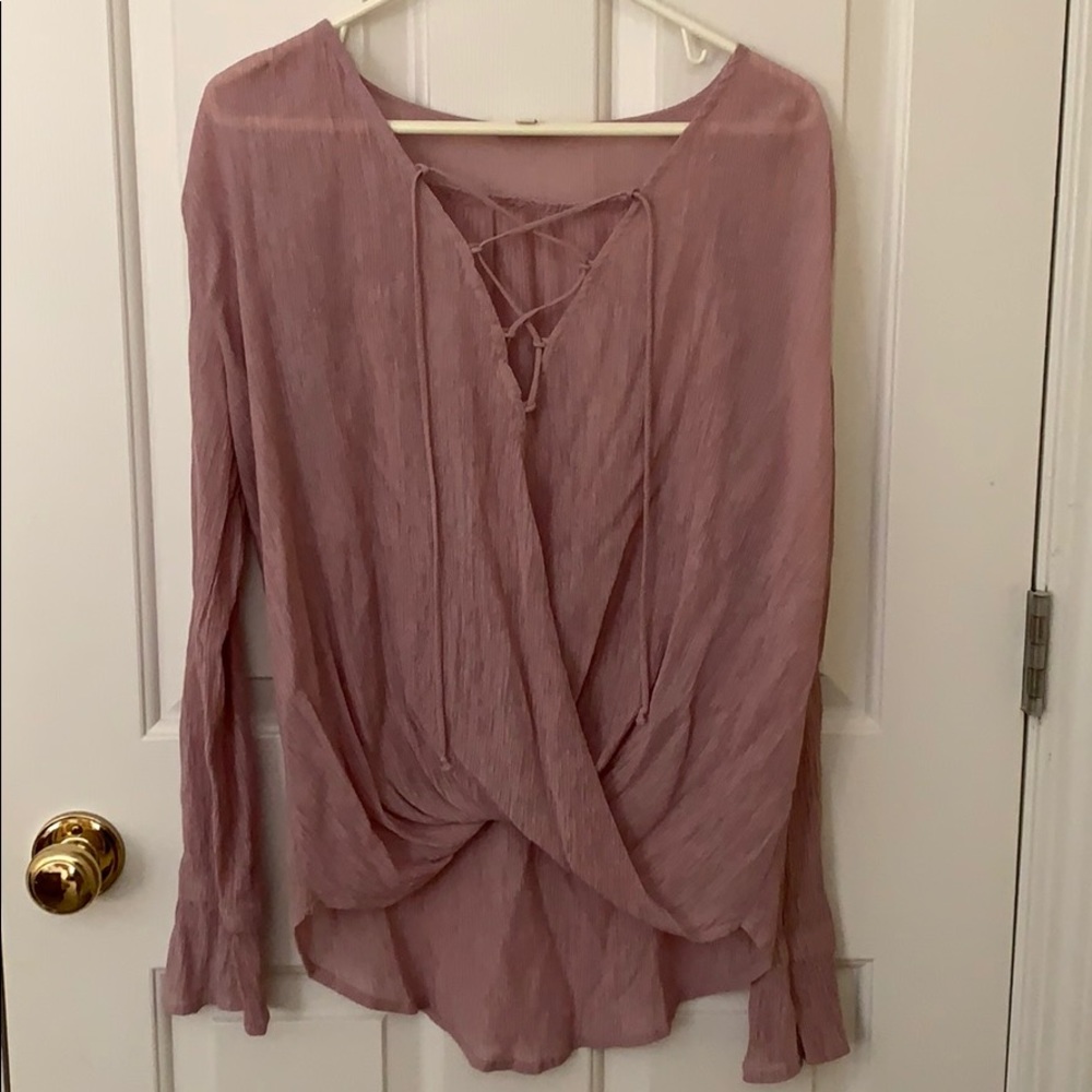 Pinkish/purple long sleeve blouse!